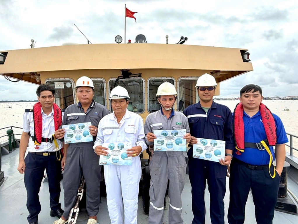 CẢNG VỤ HÀNG HẢI CẦN THƠ TỔ CHỨC HƯỞNG ỨNG “NGÀY PHÁP LUẬT VIỆT NAM NĂM 2025” 